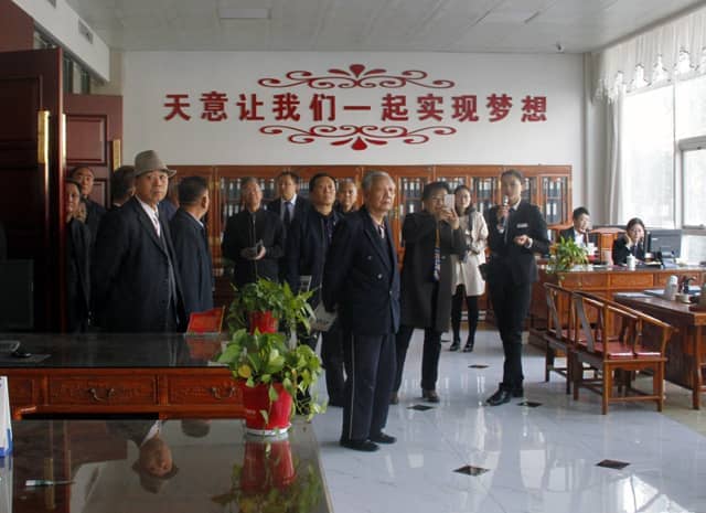 兗州區(qū)人大、政協(xié)領(lǐng)導(dǎo)蒞臨天意機(jī)械參觀考察